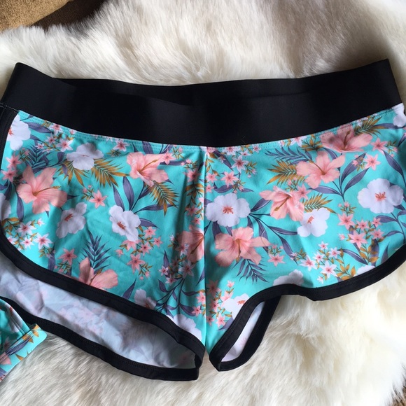 BODY GLOVE WOMEN SWIMMING SUIT SIZE MEDUIM - Picture 4 of 5